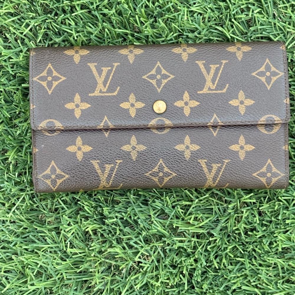 Louis Vuitton Classic Brown Monogram Clutch